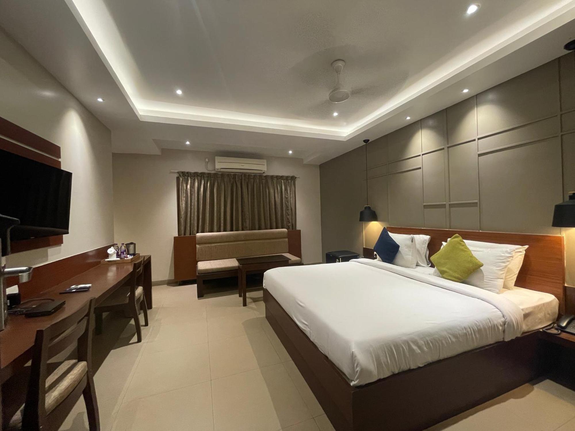 Hotel Five Elements Visakhapatnam Exterior foto